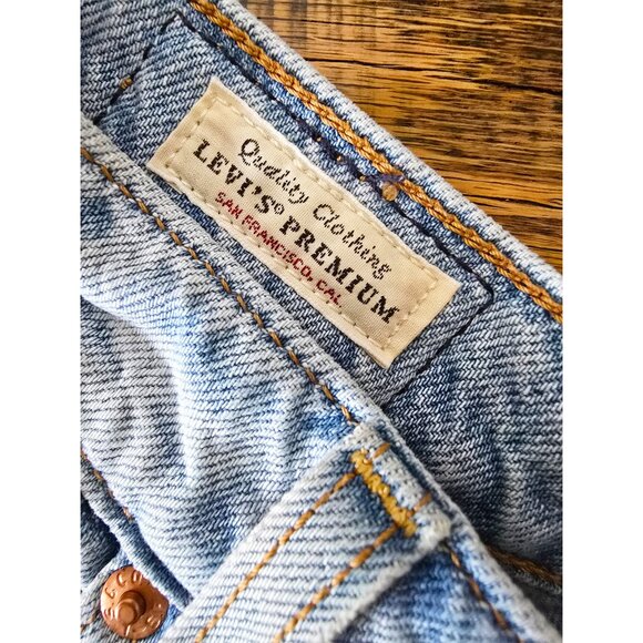 Free People Levi's Premium Balloon Leg Jeans in Dad's Jokes Light Blue 29 Waist - Picture 4 of 10